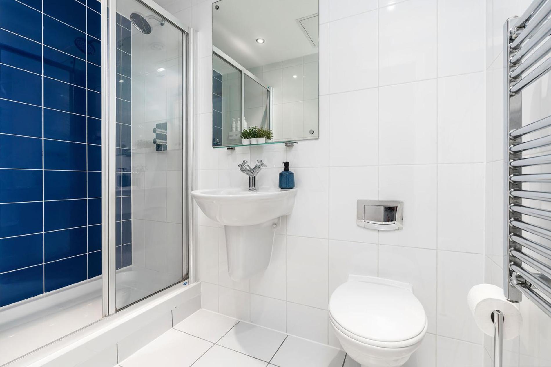 Exclusive Apartment - City Centre - Free Parking -Wifi Netflix- Juliet Balcony Leeds  Extérieur photo