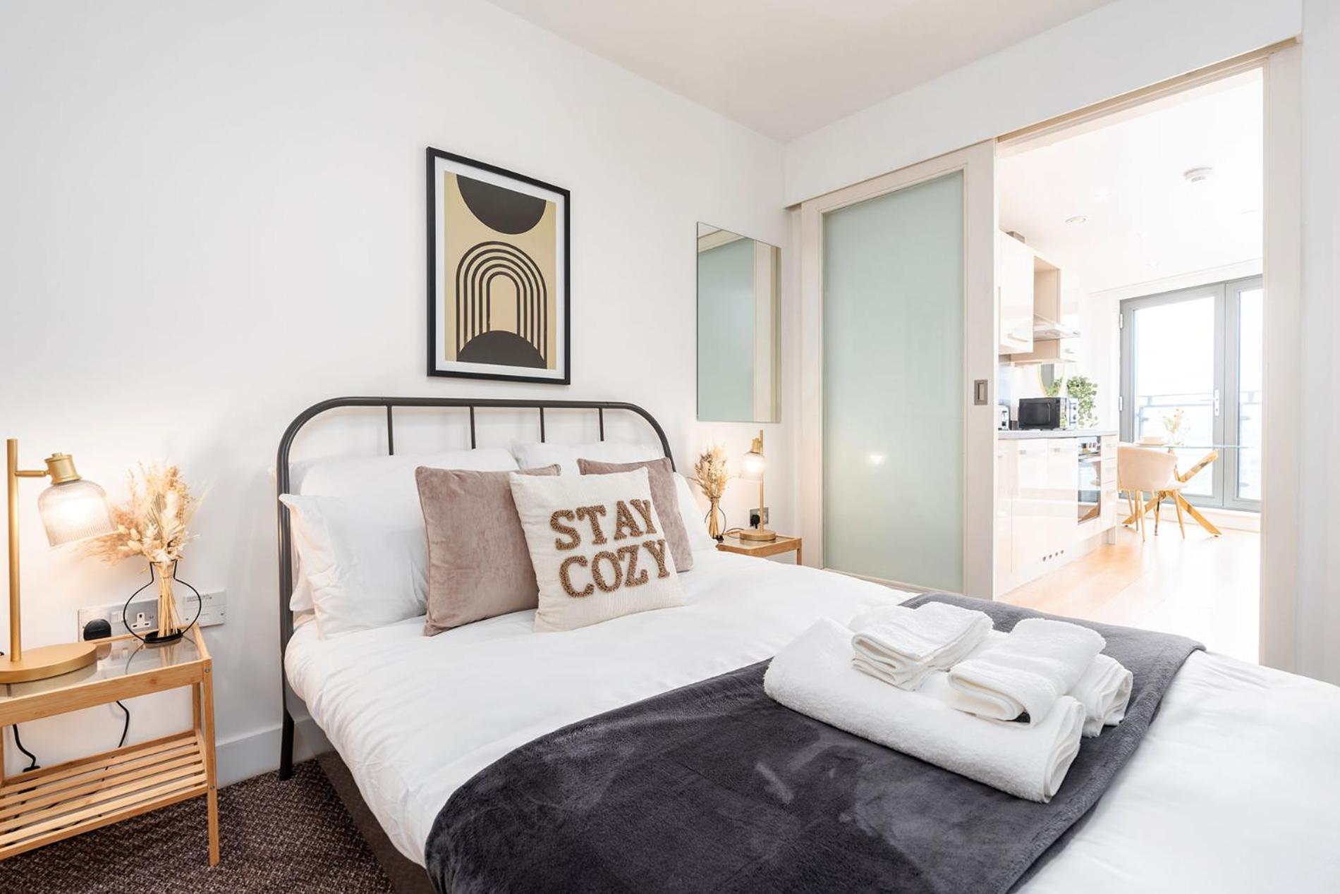 Exclusive Apartment - City Centre - Free Parking -Wifi Netflix- Juliet Balcony Leeds  Extérieur photo